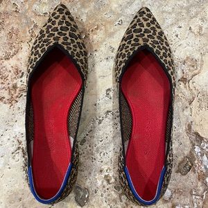 Rothy’s Little Cat